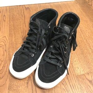 vans sk8 high fringe sneaker- size 6.5